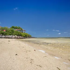 le-cap-est-lagoon-resort-spa.comcaribbean.com/