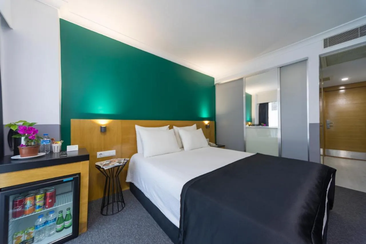 Istanbul Box Hotel 2*,