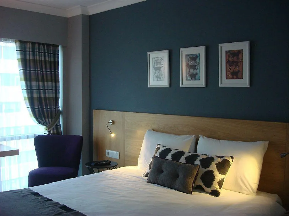 Istanbul Box Hotel